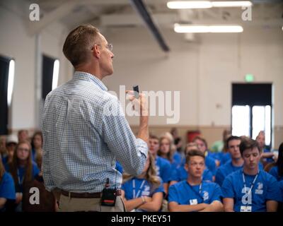 Martin Frey dà un discorso alla libertà Academy delegati sulla luglio 31, 2018 a Camp Williams, Utah. Egli ha parlato agli studenti del liceo di affrontare sfide e superare le paure per il conseguimento degli obiettivi. US Army Foto Stock