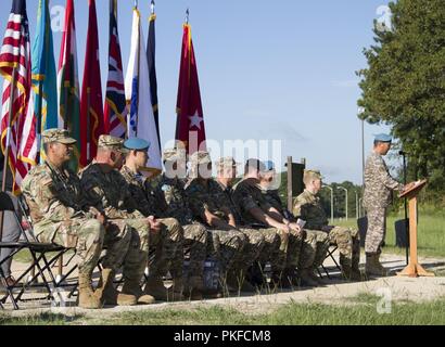 Esercizio steppa EAGLE 18 è un annuale multi-esercizio nazionale sponsorizzato dal Presidente del Comune di capi di Stato Maggiore ed eseguiti dagli Stati Uniti centrali di comando. Questo premier multi-nazionale esercizio aiuta a creare relazioni di fiducia e comprensione reciproca nella regione pur consentendo più di 250 partecipanti di mettere in pratica l'interoperabilità. Foto Stock