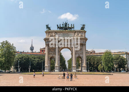 Arco di Triumphal Arco della Pace, Milano, Lombardia, Italia Foto Stock