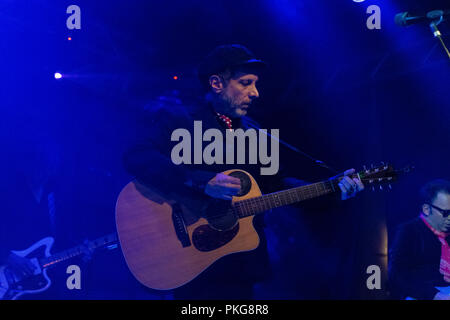 Milano, Italia - 12 Settembre 2018: American indie rock band di Mercury Rev suona presso il serraglio Music Club. Brambilla Simone Live News fotografo Credito: Simone Brambilla/Alamy Live News Foto Stock