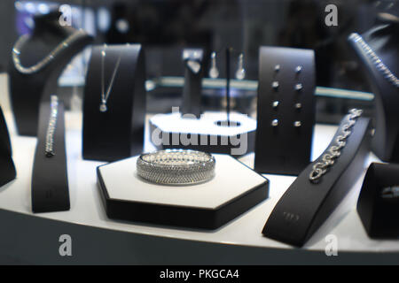 Londra, UK, 13 settembre 2018. Tresor Paris - Di lusso gioielli di marca 7 Greville Street, Hatton Garden, Londra, Regno Unito 13 Settembre 2018. Credito: Picture Capital/Alamy Live News Foto Stock