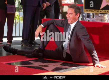 Los Angeles, Stati Uniti d'America. Xiii Sep, 2018. Attore Eric McCormack assiste la sua stella in onore di cerimonia sulla Hollywood Walk of Fame a Los Angeles, negli Stati Uniti il 7 settembre 13, 2018. Credito: Zhao Hanrong/Xinhua/Alamy Live News Foto Stock