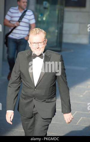 Sir David Mundell MP - Il Segretario di Stato per la Scozia vedere a piedi per la cena per la Sir Tom Hunter Foundation, EICC, Edimburgo, 26 maggio 2017. Foto Stock