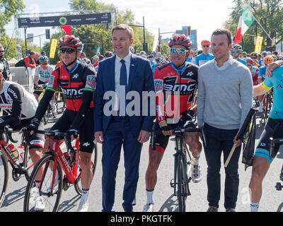 Montreal, Canada, 9/9/2018.UCI Presidente David Lappartient presso la linea di partenza del Grand Prix Cycliste gara di Montreal. Foto Stock