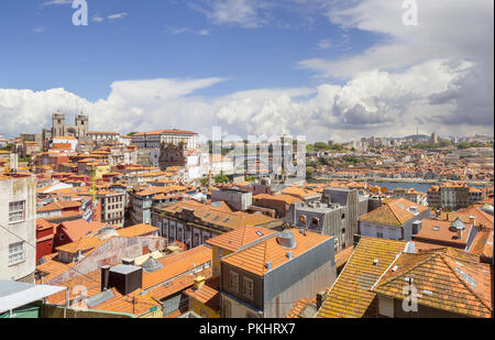 Il Dom Luis I Bridge o Luis I Bridge. Porto, Portogallo Foto Stock