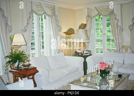 Im Haus des Familiensitz der Bismarcks Schloss Friedrichsruh nahe Amburgo, Deutschland 2006. Nella casa della famiglia residenza del castello di Bismarck Friedrichsruh vicino ad Amburgo, Germania 2006. Foto Stock