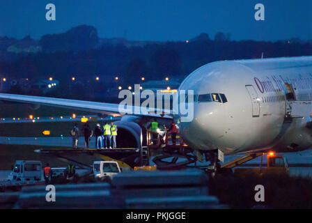 Carta Omni Air International Boeing 777-2U8(ER) in Aeroporto Lech Walesa di Danzica in Gdansk, Polonia. 12 settembre 2018 © Wojciech Strozyk / Alamy Stoc Foto Stock