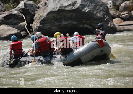 Bhotekoshi rafting, Nepal Foto Stock