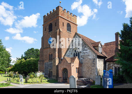 Chiesa di Santa Maria, St Mary's Road Langley, Berkshire, Inghilterra, Regno Unito Foto Stock