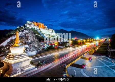 Il palazzo del Potala a Lhasa in Tibet Foto Stock