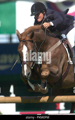 La North American, Abete Prati, giugno 2001, Akita Cup di foratura, Leslie Howard (USA) riding Harry Potter Foto Stock