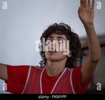 Tel Aviv-Yafo, Israele, XIV Sep, 2018. Riff Cohen durante il suo concerto a Tel Aviv Porto, Tel Aviv Yafo. Credito: Serge Conrad/Alamy Live News Credito: Serge Conrad/Alamy Live News Foto Stock