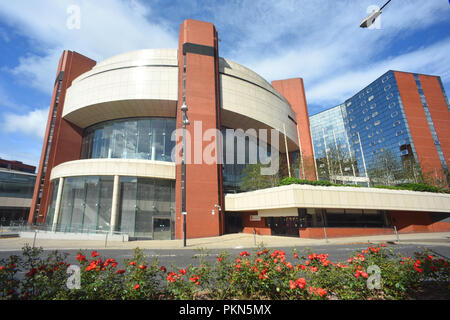 I letti di rose da harrogate conference center Yorkshire Regno Unito Foto Stock