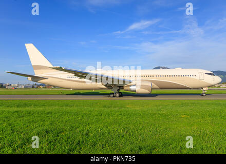 Salisburgo/Germania Marzo 10, 2018: Boeing 767 da Roman Abramowitsch Foto Stock