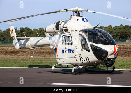 KLEINE BROGEL, Belgio - 8 Sep, 2018: MD 902 Explorer elicottero della polizia federale belga sull'asfalto di Kleine-Brogel Airbase. Foto Stock