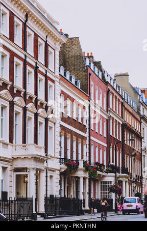 LONDON, Regno Unito - agosto 22nd, 2018: architettura a Mayfair di Londra city centre Foto Stock