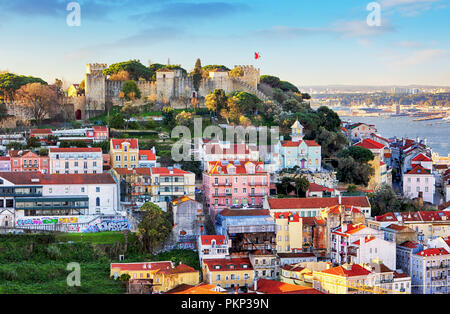 Il castello Sao Jorge a Lisbona, Portogallo Foto Stock