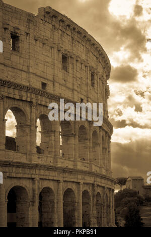 Roma è la capitale d'Italia. Città del Vaticano è un paese indipendente all'interno dei confini della città di Roma. Foto Stock