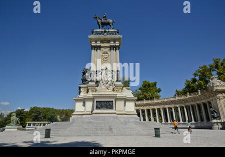 Monumento ad Alfonso XII. Parque del Buen Retiro, Madrid, Spagna Foto Stock