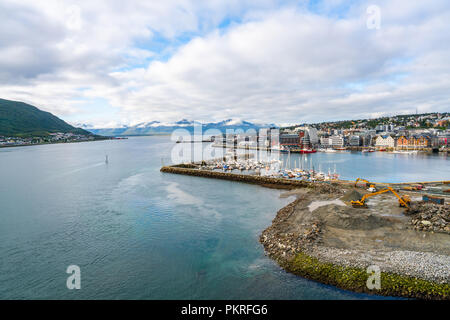TROMSO, Norvegia - 28 agosto 2018: Porto di Tromso dispone di banchina totale lunghezza di più di 2000 m Foto Stock