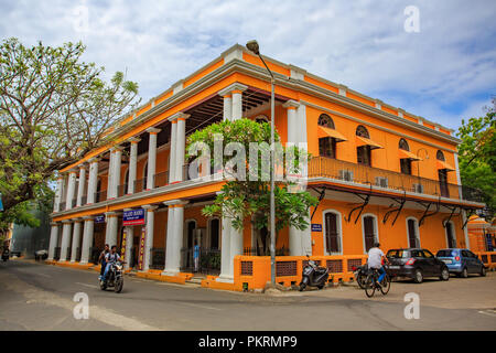 Un edificio storico di Pondicherry (India) Foto Stock