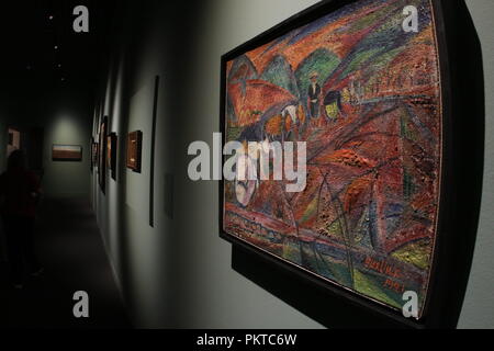 15 settembre 2018 - 14 settembre (Malaga) Spazio 3 della collezione del Museo Russo ospita allo stesso tempo una mostra dedicata a David Burliuk, che è considerato un grande agitatore intellettuale dell' avant-garde nei primi anni del ventesimo secolo. Questa mostra consiste di 15 opere appartenenti al Museo Russo di San Pietroburgo, tra i quali sono 'paesaggio da quattro punti di vista', 1911 e 'Little russi", 1912. Il direttore artistico di questo museo e curatore della mostra ha definito David Burliuk (1882-1967) come " uno dei più straordinari personaggi del arte russa Foto Stock