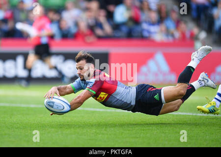 Londra, Regno Unito. Il 15 settembre 2018. Danny cura di arlecchini punteggi i suoi lati prima provare durante la Premiership Gallagher match tra arlecchini e bagno a Twickenham Stoop Sabato, 15 settembre 2018. Londra Inghilterra. (Solo uso editoriale, è richiesta una licenza per uso commerciale. Nessun uso in scommesse, giochi o un singolo giocatore/club/league pubblicazioni.) Credito: Taka Wu/Alamy Live News Foto Stock