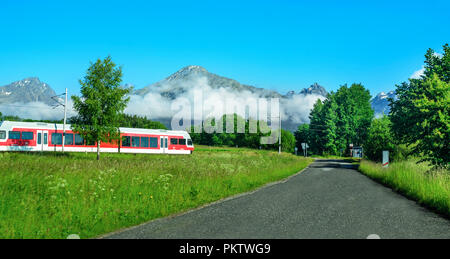 Piccola escursione in treno nei monti Tatra, Slovacchia. Foto Stock