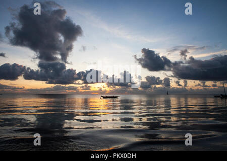 Sunrise in Galu Kinondo - spiaggia, Kenya Foto Stock