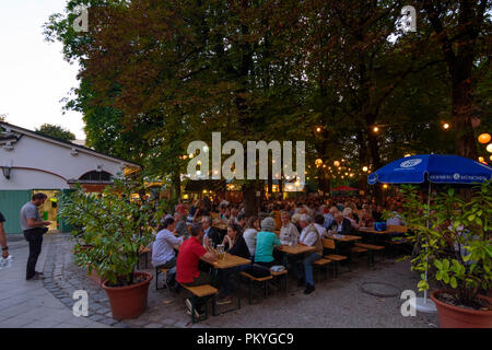 München Monaco di Baviera : biergarten Hofbräukeller, Oberbayern, Alta Baviera, Baviera, Baviera, Germania Foto Stock