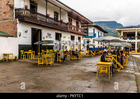 Un colorato visualizza nel jardin in Colombia Foto Stock