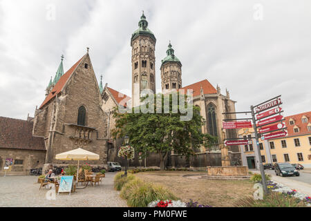 Naumburg, Germania - 14 Settembre 2018: vista sulla famosa cattedrale di Naumburg, un sito Patrimonio Mondiale dell'UNESCO. Foto Stock