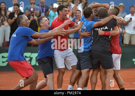 Zadar, Croazia. Xvi Sep, 2018. I giocatori della Croazia celebrare dopo la Davis Cup Semifinal tra la Croazia e gli Stati Uniti, in Zadar, Croazia, Sett. 16, 2018. La Croazia ha vinto 3-2. Credito: Dino Stanin/Xinhua/Alamy Live News Foto Stock