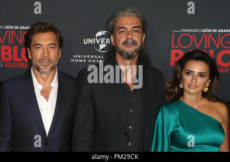 West Hollywood, California, Stati Uniti d'America. Xvi Sep, 2018. Javier Bardem, Fernando Leon de Aranoa, Penélope Cruz, alla Universal Pictures Home Entertainment Contenuto del gruppo 'amante Pablo " Screening speciale presso il London West Hollywood in West Hollywood, la California il 16 settembre 2018. Credito: Faye Sadou/media/punzone Alamy Live News Credito: MediaPunch Inc/Alamy Live News Foto Stock