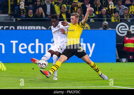 Dortmund, Germania 14 settembre 2018: 1. BL - 18/19 - Borussia Dortmund vs. Dortmund. Eintracht Frankfurt li. duelli Danny da Costa (Eintracht Francoforte) e Giacobbe Bruun Larsen (Borussia Dortmund) DFL regolamenti vietano qualsiasi uso di fotografie come sequenze di immagini e/o quasi-video. | Utilizzo di tutto il mondo Foto Stock