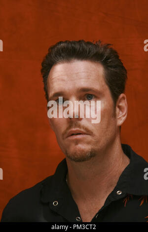 Kevin Dillon "entourage" Portrait Session, luglio 12, 2010. La riproduzione da parte di American tabloid è assolutamente vietato. Riferimento al file # 30338 001CCR per solo uso editoriale - Tutti i diritti riservati Foto Stock