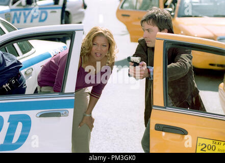 Film still da "Taxi" Jimmy fallon, Queen Latifah Photo credit: Kerry Hines © 2004 Twentieth Century Fox Riferimento File # 307351186THA per solo uso editoriale - Tutti i diritti riservati Foto Stock