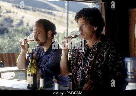 Film still da 'Sideways' Paul Giamatti, Thomas Haden Church © 2004 Fox Searchlight Photo credit: Merie W. Wallace Riferimento File # 307351216THA per solo uso editoriale - Tutti i diritti riservati Foto Stock