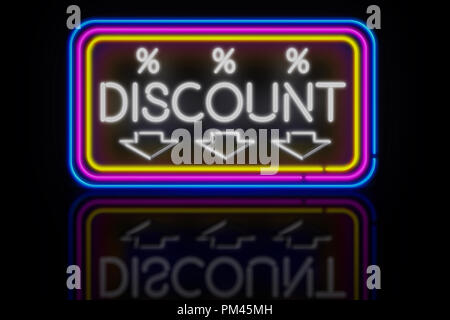 Grandi sconti al neon di luce. Banner pubblicitario per venerdì nero promozione 3D'illustrazione. Foto Stock