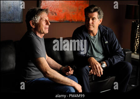 Pierce Brosnan e Roman Polanski in Ghost Writer Foto Stock