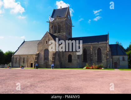 St Mere Eglise Chiesa Normandia Foto Stock