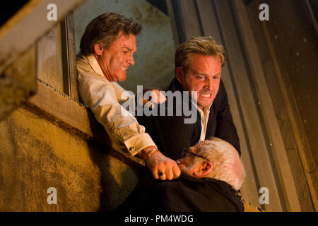Studio Pubblicità ancora da "Poseidon" Kurt Russell, Josh Lucas, Richard Dreyfuss © 2006 Warner Photo credit: Claudette Barius Riferimento File # 307372132THA per solo uso editoriale - Tutti i diritti riservati Foto Stock