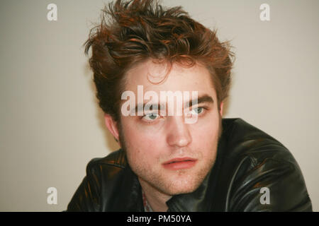 Robert Pattinson, 6 novembre 2009. La riproduzione da parte di American tabloid è assolutamente vietato. Riferimento al file # 30129 079CCR per solo uso editoriale - Tutti i diritti riservati Foto Stock