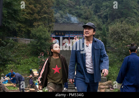 Jaden Smith come "re" Parker e Jackie Chan come 'Mr. Han" in Columbia Pictures The Karate Kid - La leggenda continua. Foto Stock