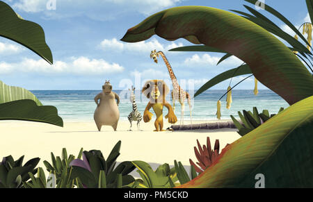 Film still / Pubblicità ancora da 'Madagascar' Gloria l'Ippona, Marty la zebra, Alex il leone, Melman la giraffa © 2005 opere da sogno Foto cortesia Dream Works Animation SKG Riferimento File # 307361120THA per solo uso editoriale - Tutti i diritti riservati Foto Stock