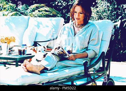 Film still / Pubblicità ancora da 'DOMINO' Jacqueline Bisset © 2005 New Line Cinema Photo credit: Daniela Scaramuzza Riferimento File # 307361365THA per solo uso editoriale - Tutti i diritti riservati Foto Stock