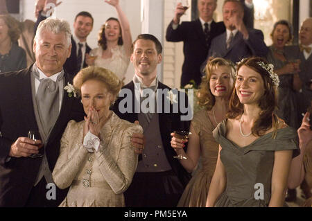 Film still da "sera" Barry Bostwick, Glenn Close, Sarah Viccellio, Claire Danes © 2007 Focus Features Photo credit: Gene pagina File di riferimento # 30738134THA per solo uso editoriale - Tutti i diritti riservati Foto Stock