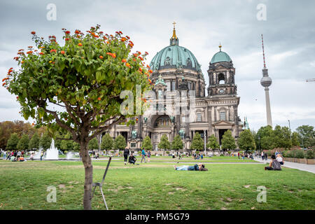 Il Berliner Dom su Museum Insel a Berlino Foto Stock