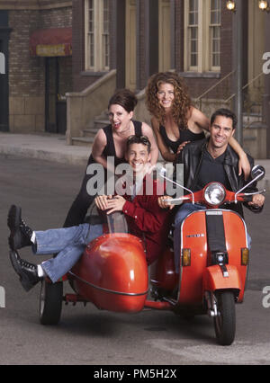 Studio Pubblicità ancora da "Volontà e grazia' Megan Mullaly, Debra Messing, Eric McCormack, Sean Hayes circa 2002 Photo credit: Chris Haston Riferimento File # 307541242THA per solo uso editoriale - Tutti i diritti riservati Foto Stock