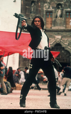Film still / Pubblicità ancora dal film Still / Pubblicità foto da 'una volta in Messico' Antonio Banderas © 2002 Columbia Pictures / Dimensione Foto Stock